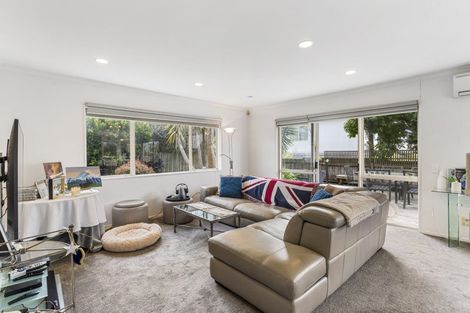 Photo of property in 2/62 Orangewood Drive, Northpark, Auckland, 2013