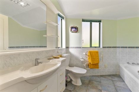 Photo of property in 6 Cresswell Place, Richmond, 7020