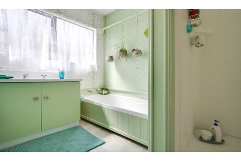 Photo of property in 10 Martin Dale, Raureka, Hastings, 4120