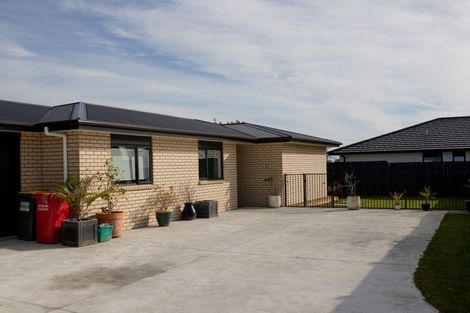 Photo of property in 4 Ash Close, Levin, 5510