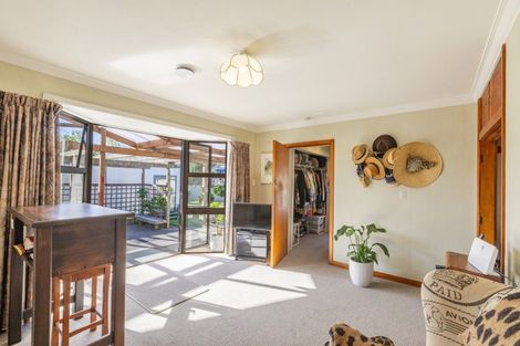 Photo of property in 245 State Highway 2, Clive, 4102