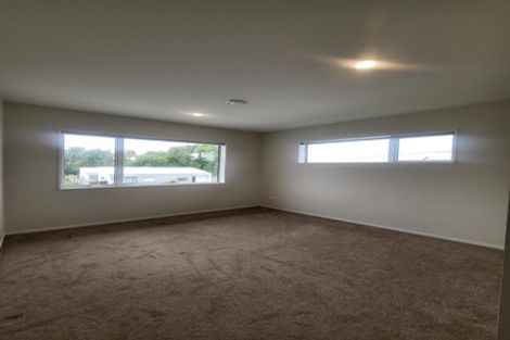 Photo of property in 2 Nohoanga Road, Karaka, Papakura, 2113