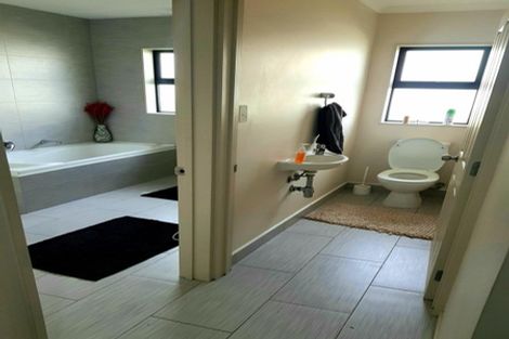 Photo of property in 70 Westgate Drive, Massey, Auckland, 0614