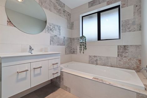 Photo of property in 12 Whincops Road, Halswell, Christchurch, 8025