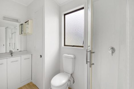 Photo of property in 124 Stapleford Crescent, Browns Bay, Auckland, 0630