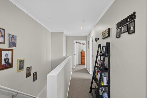 Photo of property in 15 Discovery Place, Marfell, New Plymouth, 4310
