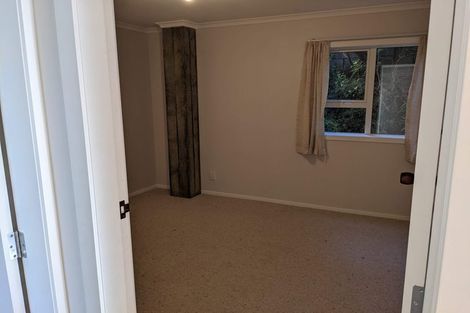 Photo of property in 2 Liddel Grove, Island Bay, Wellington, 6023