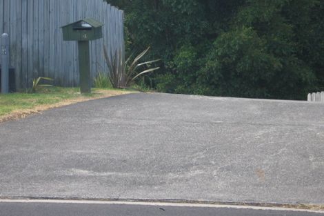 Photo of property in 4 Ramonda Close, Bayview, Auckland, 0629