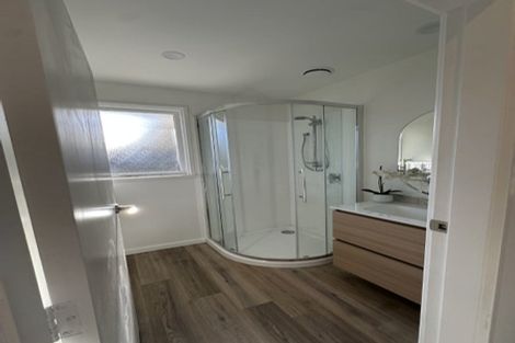 Photo of property in 19 Talltree Avenue, Avonhead, Christchurch, 8042