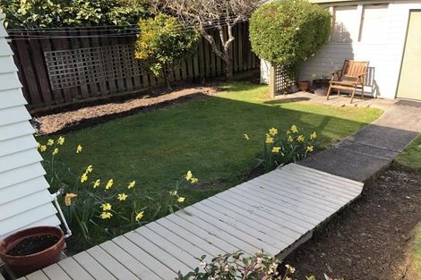 Photo of property in 22 Fuller Grove, Woburn, Lower Hutt, 5010