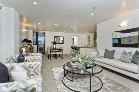 Photo of property in 4d/171 Hurstmere Road, Takapuna, Auckland, 0622