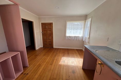 Photo of property in 9 Hamlin Road, Mount Wellington, Auckland, 1060