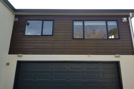 Photo of property in 2/9 Cashmere Place, Glenfield, Auckland, 0629