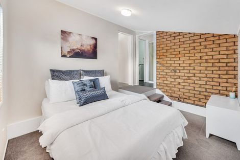 Photo of property in 129 Botany Road, Botany Downs, Auckland, 2010