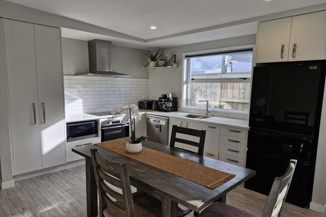 Photo of property in 1 Chain Place, Papamoa, 3118