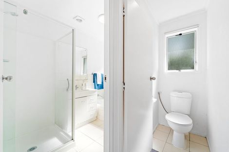 Photo of property in 11 Babington Place, Torbay, Auckland, 0630