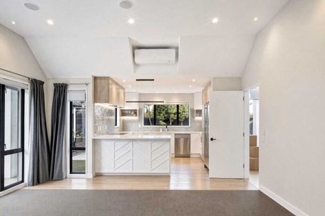 Photo of property in 3 Fieldmoor Place, Parklands, Christchurch, 8083