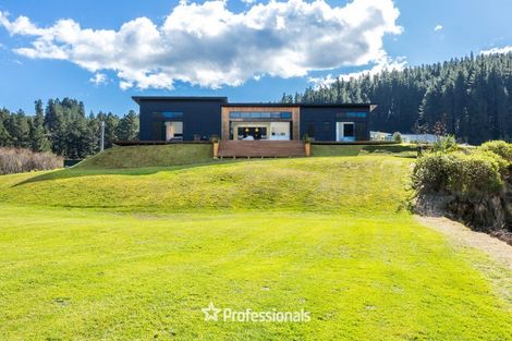 Photo of property in 49 Mount Marua Drive, Maymorn, Upper Hutt, 5018