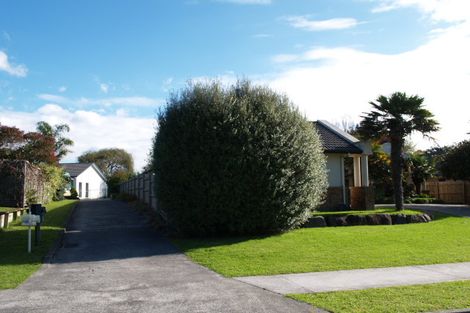 Photo of property in 14 Yarlside Place, Northpark, Auckland, 2013