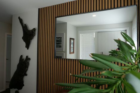 Photo of property in 5 Mahia Lane, Waikanae, 5036