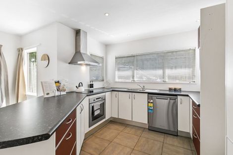 Photo of property in 1/21 Stafford Road, Northcote Point, Auckland, 0627