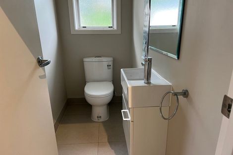 Photo of property in 582 Massey Road, Mangere, Auckland, 2022