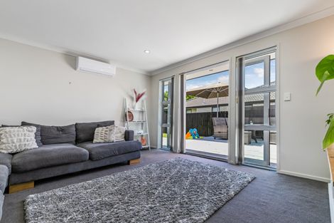 Photo of property in 39 Sunningdale Street, Wattle Downs, Auckland, 2103