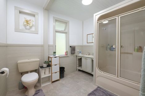 Photo of property in 42 Wingatui Road, Mosgiel, 9024