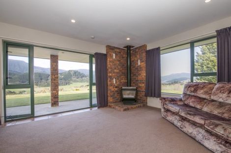 Photo of property in 77 Lindens Road, Mount Pleasant, Blenheim, 7273