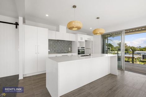 Photo of property in 986 Papamoa Beach Road, Papamoa Beach, Papamoa, 3118