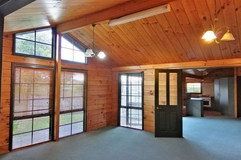 Photo of property in 2/16 Corunna Road, Milford, Auckland, 0620