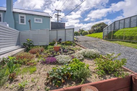 Photo of property in 116 Seaview Road, Paraparaumu Beach, Paraparaumu, 5032