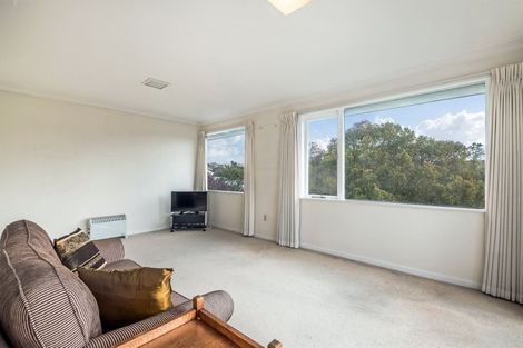 Photo of property in 49 Glencoe Road, Browns Bay, Auckland, 0630