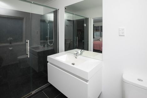 Photo of property in 17 Michael Terrence Place, Flagstaff, Hamilton, 3210