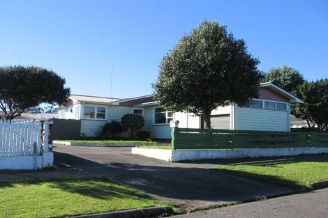 Photo of property in 16 Rennie Avenue, Milson, Palmerston North, 4414