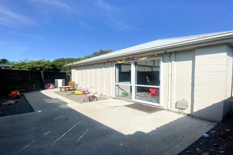 Photo of property in 23 Smith Street, Woolston, Christchurch, 8062