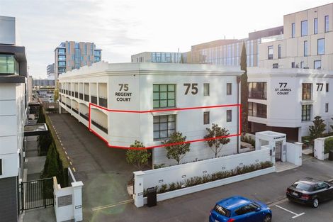 Photo of property in Regent Courts, 2/75 Gloucester Street, Christchurch Central, Christchurch, 8013