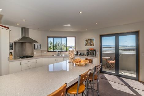 Photo of property in 127 Park Terrace, Waikuku Beach, 7473