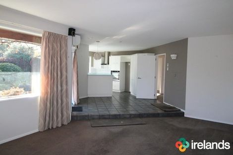 Photo of property in 2 Canberra Place, Redwood, Christchurch, 8051