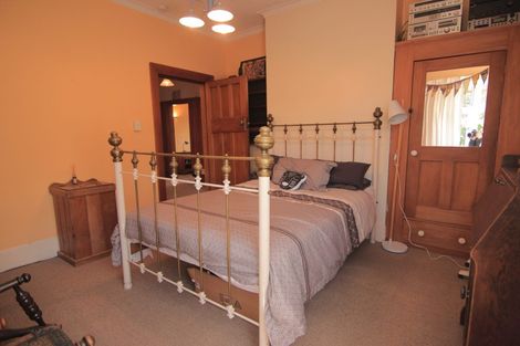 Photo of property in 82 Avonhead Road, Avonhead, Christchurch, 8042