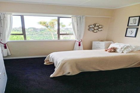 Photo of property in 28 Shakespeare Road, Bastia Hill, Whanganui, 4500