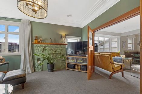 Photo of property in 75 Brougham Street, New Plymouth, 4310