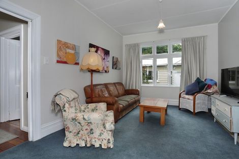 Photo of property in 89 Bridge Street, Bulls, 4818