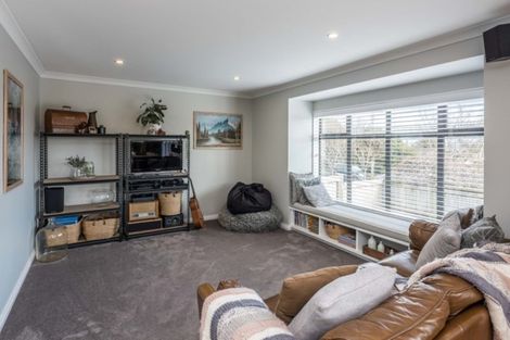 Photo of property in 17b Huia Street, Waikanae, 5036