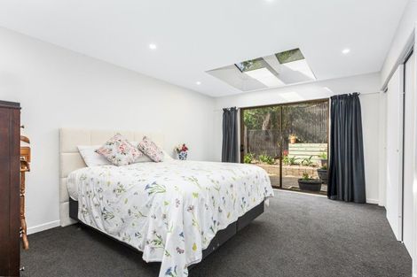 Photo of property in 3 Oak Avenue, Paremata, Porirua, 5024