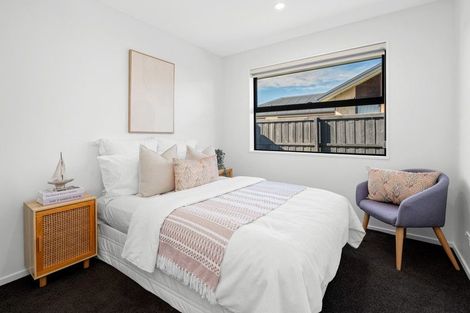 Photo of property in 74a Shillingford Boulevard, Rolleston, 7615