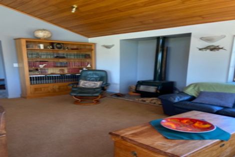 Photo of property in 1479 Clevedon Kawakawa Road, Kawakawa Bay, Papakura, 2585