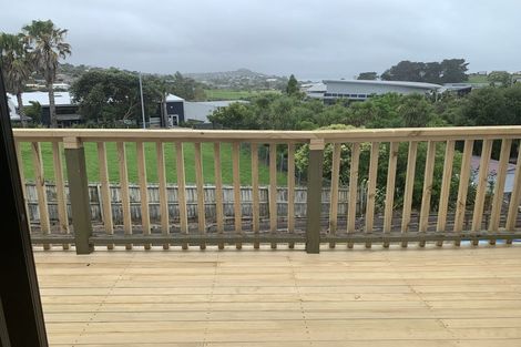 Photo of property in 1/20 Delshaw Avenue, Stanmore Bay, Whangaparaoa, 0932