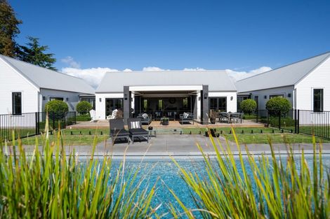 Photo of property in 3/45 Saint Kilda Road, Cambridge, 3434