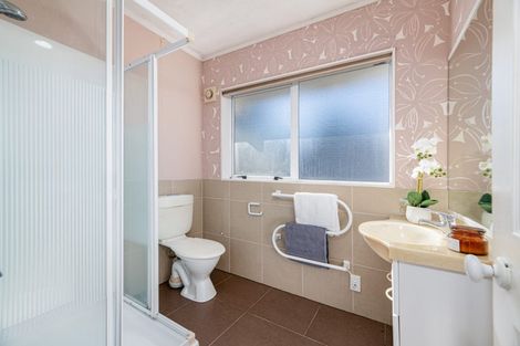 Photo of property in 42 Sunhill Road, Sunnyvale, Auckland, 0612